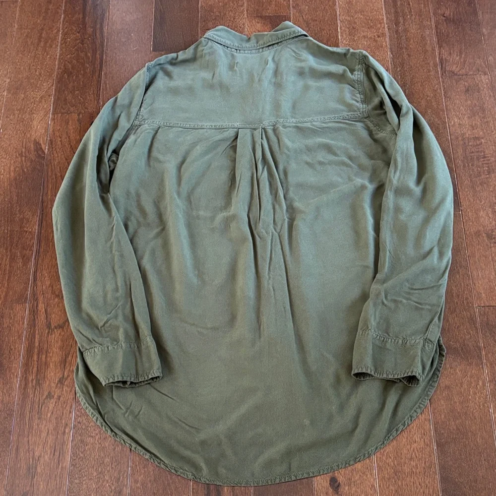 Abercrombie & Fitch Button-Down Shirt - Picture 7 of 7